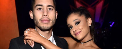 Ariana Grande y Ricky &Aacute;lvarez