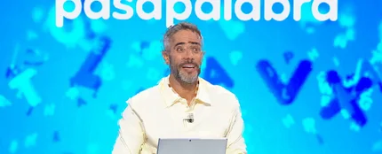 Almudena Cid la lía en Pasapalabra: suena Sueños de libertad… ¡y responde con una serie de la competencia! Almudena Cid la lía en Pasapalabra: suena Sueños de libertad… ¡y responde con una serie de la competencia!
