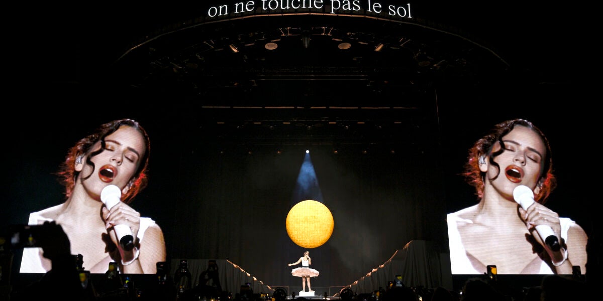 Rosal&iacute;a, en uno de los conciertos de LUX TOUR 2026
