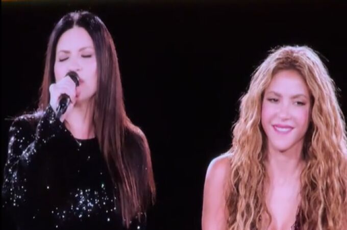 Laura Pausini y Shakira, en el tercer concierto de Shakira en Madrid.