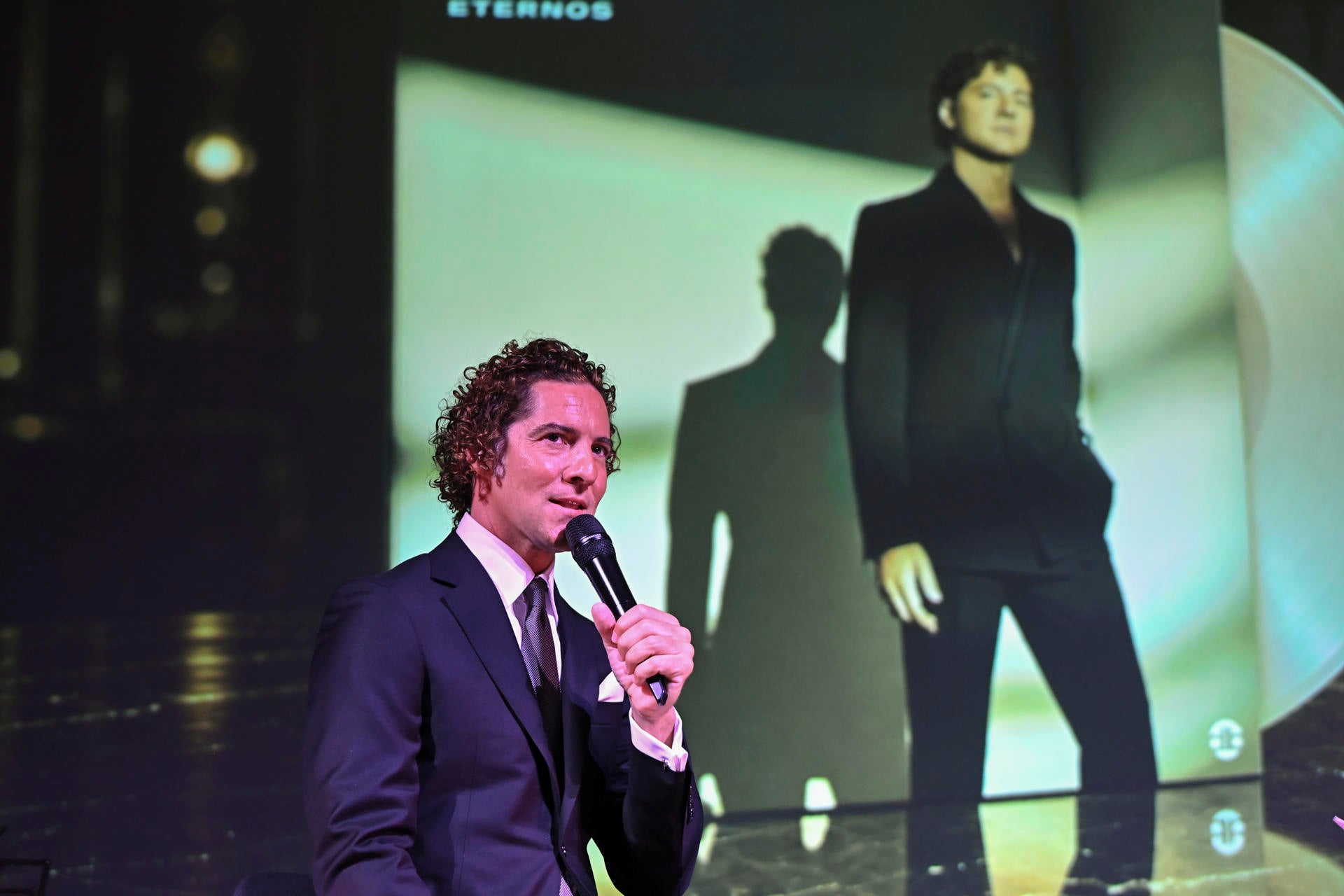 David Bisbal, en la presentación del disco Eternos. David Bisbal, en la presentación del disco Eternos.