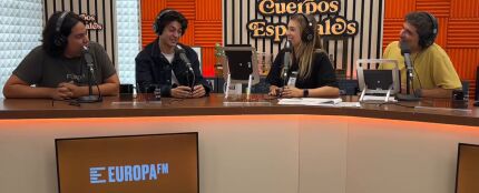 Los actores de 'La bola negra' Carlos González y Milo Quiles: "No tiene que ver solo con un colectivo, cada uno carga con su propia bola negra" Los actores de 'La bola negra' Carlos González y Milo Quiles: "No tiene que ver solo con un colectivo, cada uno carga con su propia bola negra"
