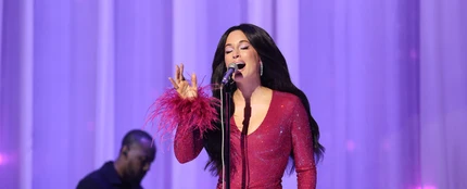 Kacey Musgraves protagoniza un sentido homenaje a Dolly Parton en los MTV VMAs Kacey Musgraves protagoniza un sentido homenaje a Dolly Parton en los MTV VMAs