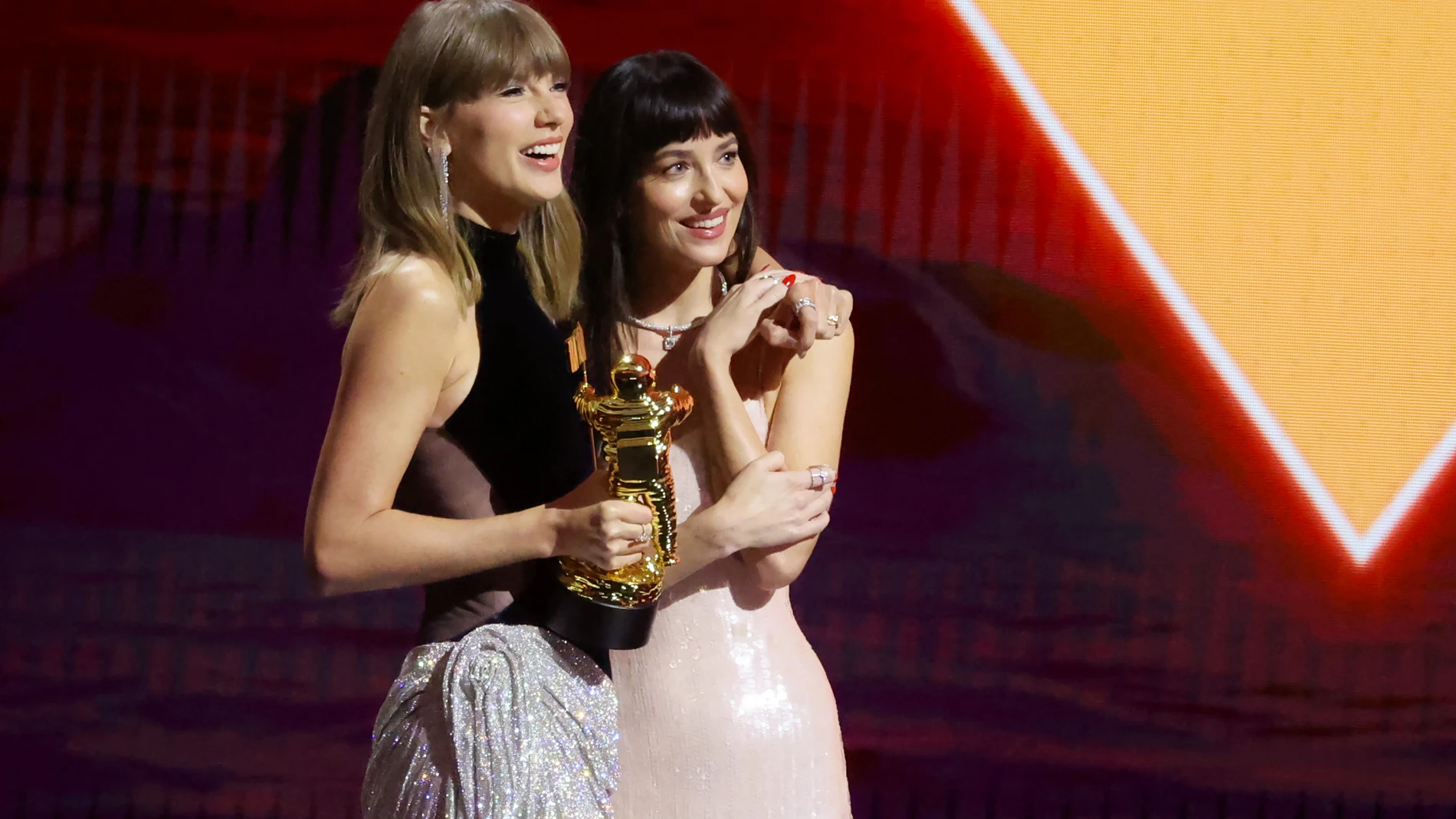 Taylor Swift y Dakota Johnson MTV VMAs 2026 Taylor Swift y Dakota Johnson MTV VMAs 2026