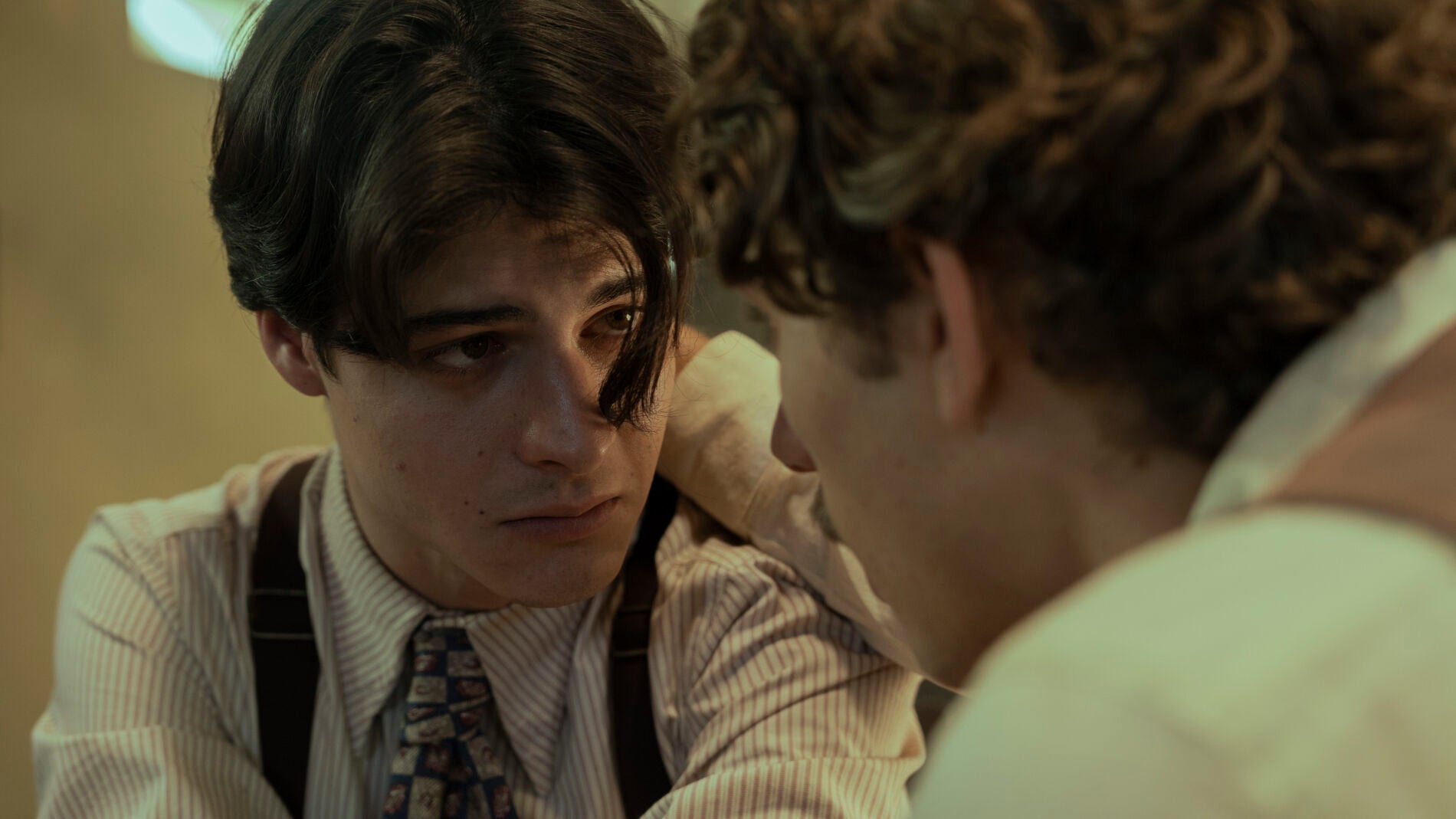 Milo Quifes es Carlos en 'La bola negra'