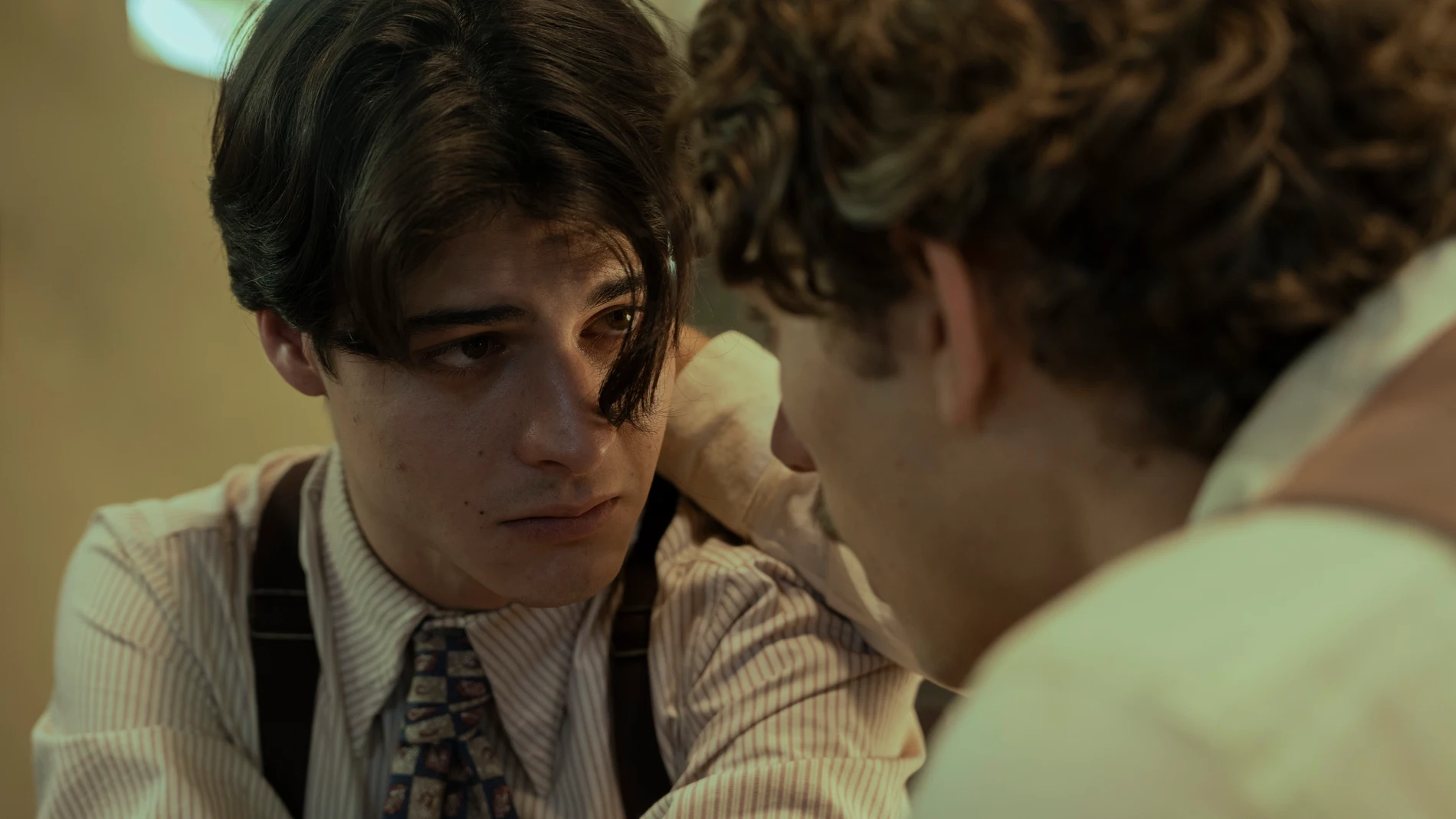 Milo Quifes es Carlos en 'La bola negra' Milo Quifes es Carlos en 'La bola negra'