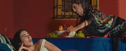 Judeline y Rossy de Palma en el videoclip de 'La Falda' Judeline y Rossy de Palma en el videoclip de 'La Falda'