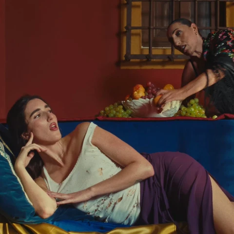Judeline y Rossy de Palma en el videoclip de 'La Falda' Judeline y Rossy de Palma en el videoclip de 'La Falda'