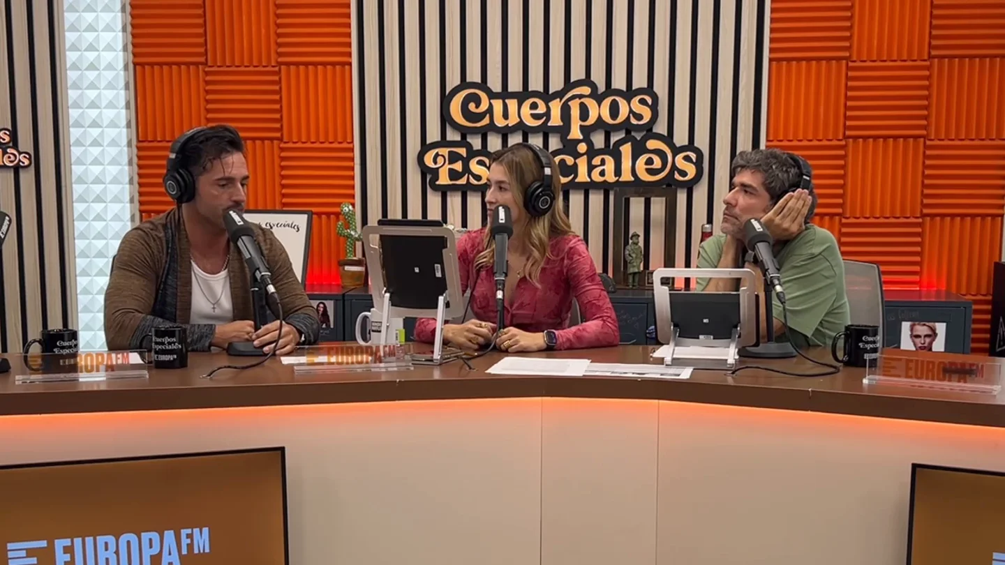 David Bustamante: "Ahora ya no puedo cantar el 'Superman' porque soy 'El Zorro'" David Bustamante: "Ahora ya no puedo cantar el 'Superman' porque soy 'El Zorro'"