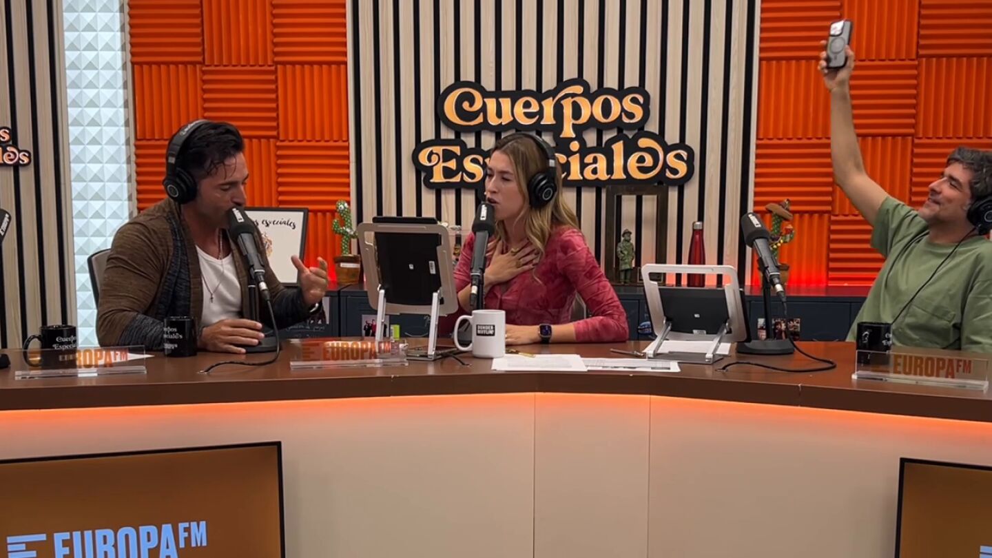 David Bustamante y Eva Soriano cantan a d&uacute;o la canci&oacute;n de la pel&iacute;cula 'La m&aacute;scara del Zorro'