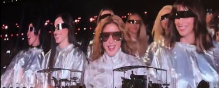 Shakira en La caminata de La Loba con las invitadas