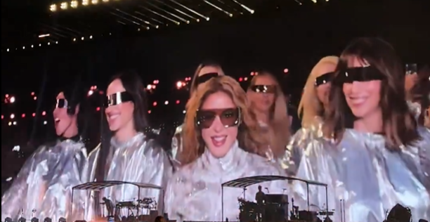 Shakira en La caminata de La Loba con las invitadas Shakira en La caminata de La Loba con las invitadas