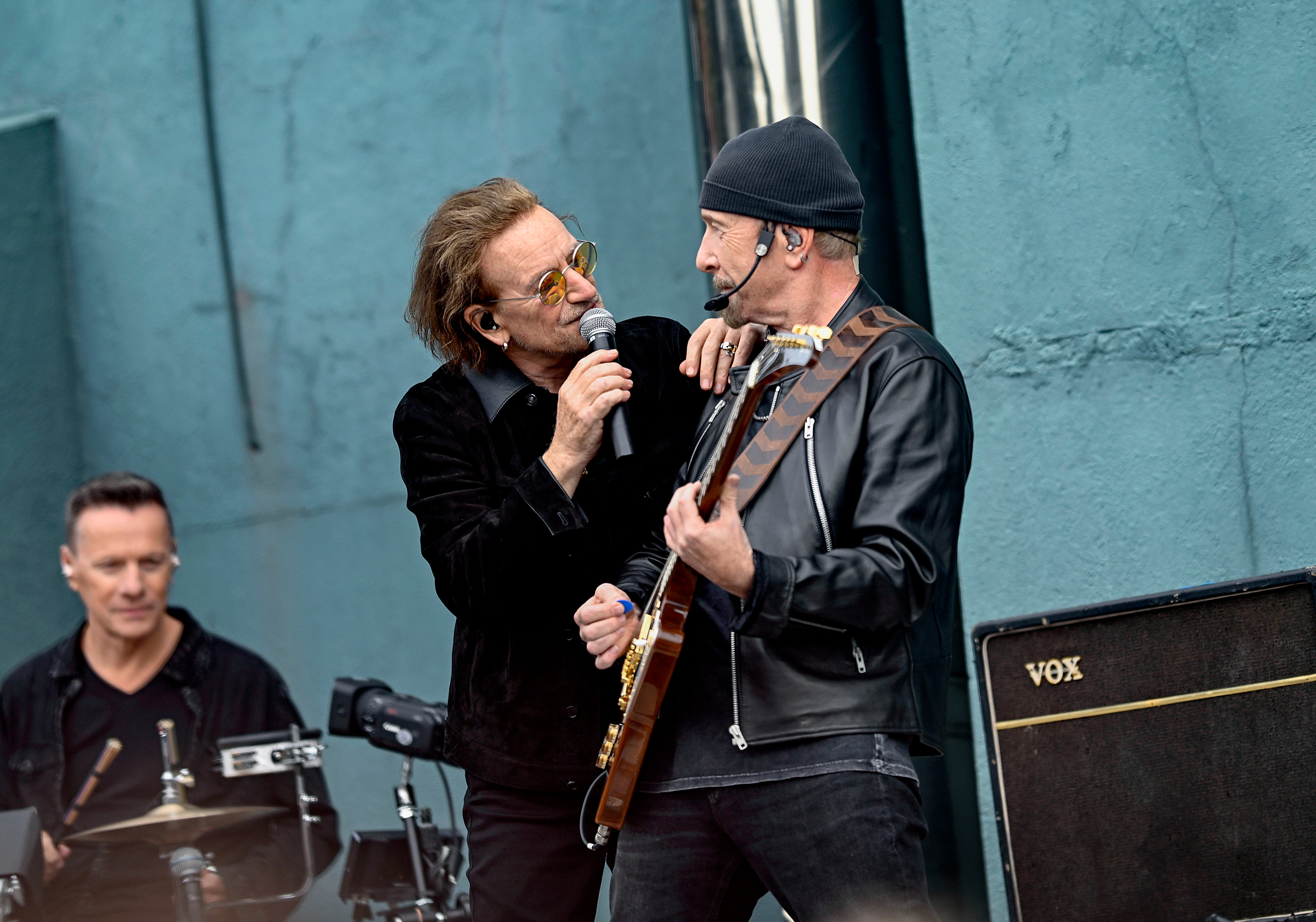 Larry Mullen Jr., Bono y The Edge en Dublín Larry Mullen Jr., Bono y The Edge en Dublín
