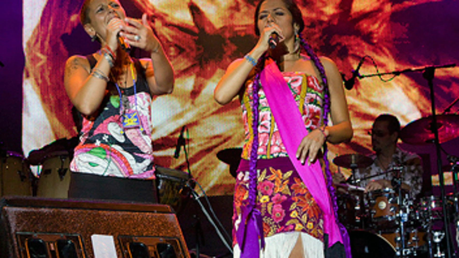 Lila Downs y Chambao Lila Downs y Chambao