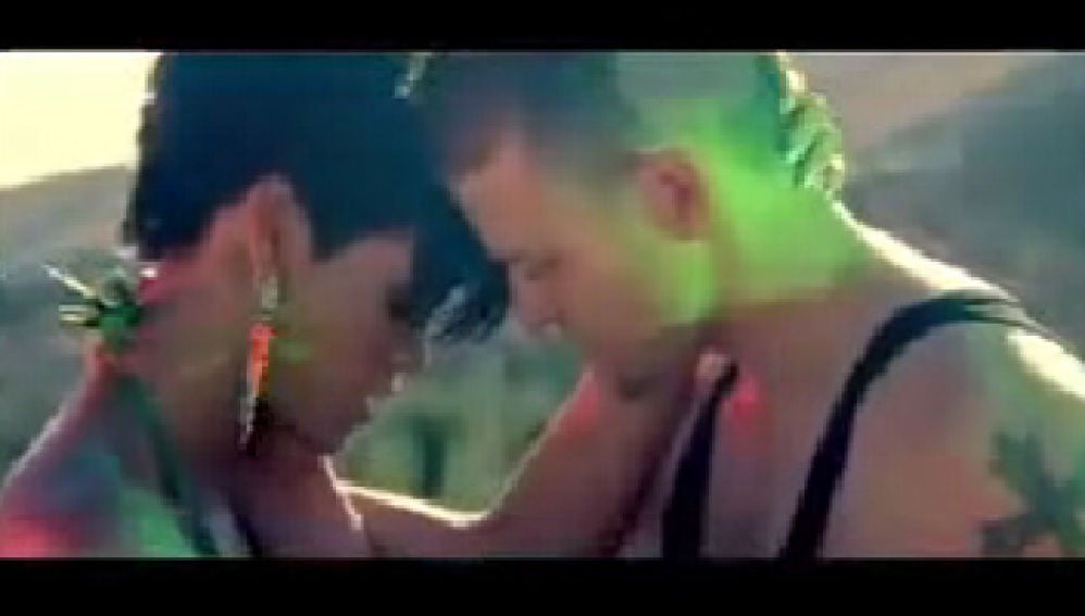 Rihanna y Justin Timberlake en el vídeo de Rehab