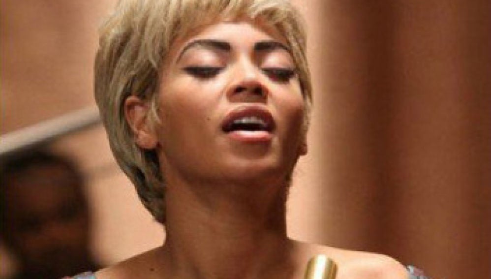 Beyoncé interpreta a Etta James en Cadillac Records