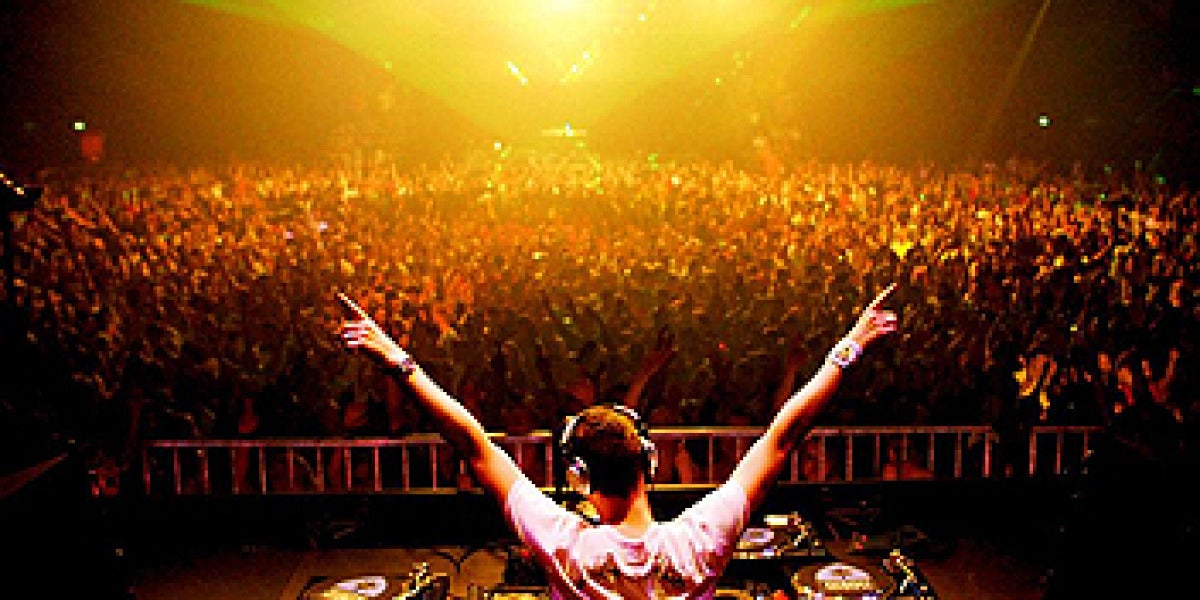 Dj Tiesto, en una de sus espectaculares sesiones