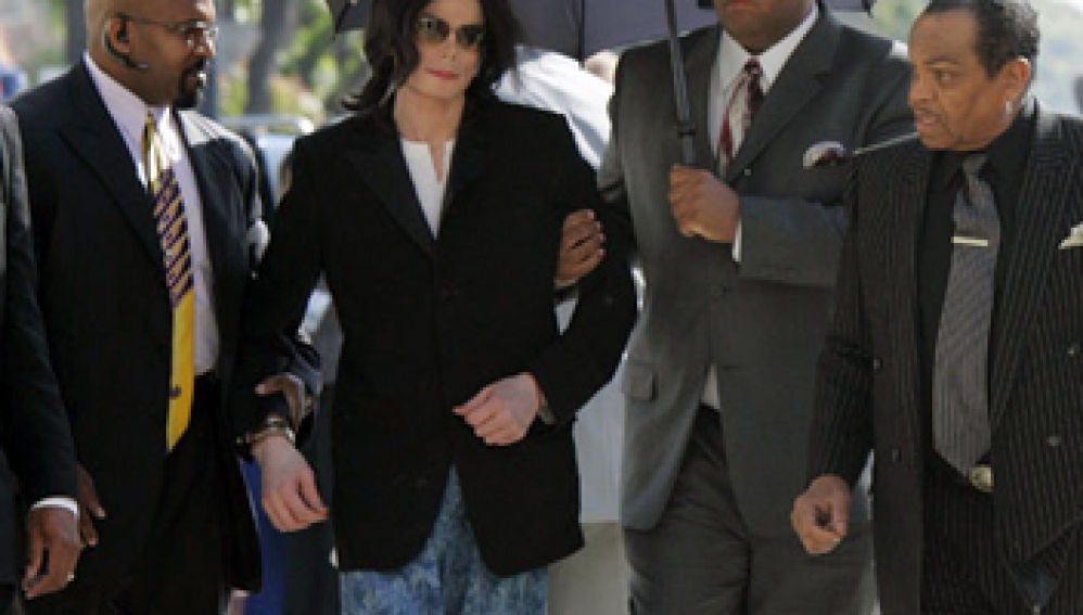 Michael Jackson ya se mostraba débil
