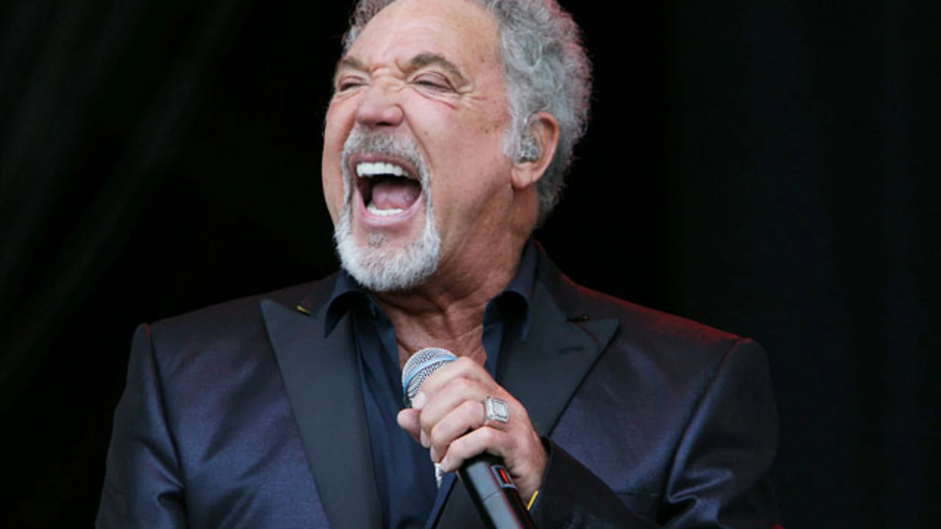 Tom Jones recuerda a Elvis Presley Tom Jones recuerda a Elvis Presley