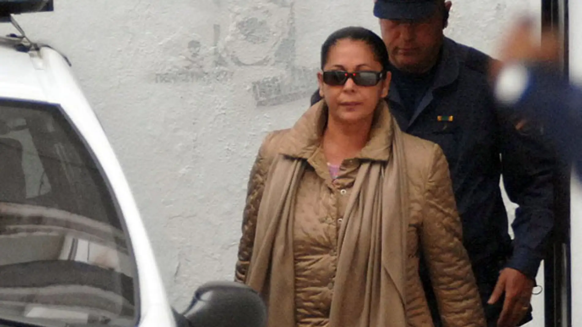 Pantoja se enfrenta a 3 años y medio de cárcel Pantoja se enfrenta a 3 años y medio de cárcel