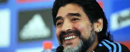 Maradona en rueda de prensa Maradona en rueda de prensa