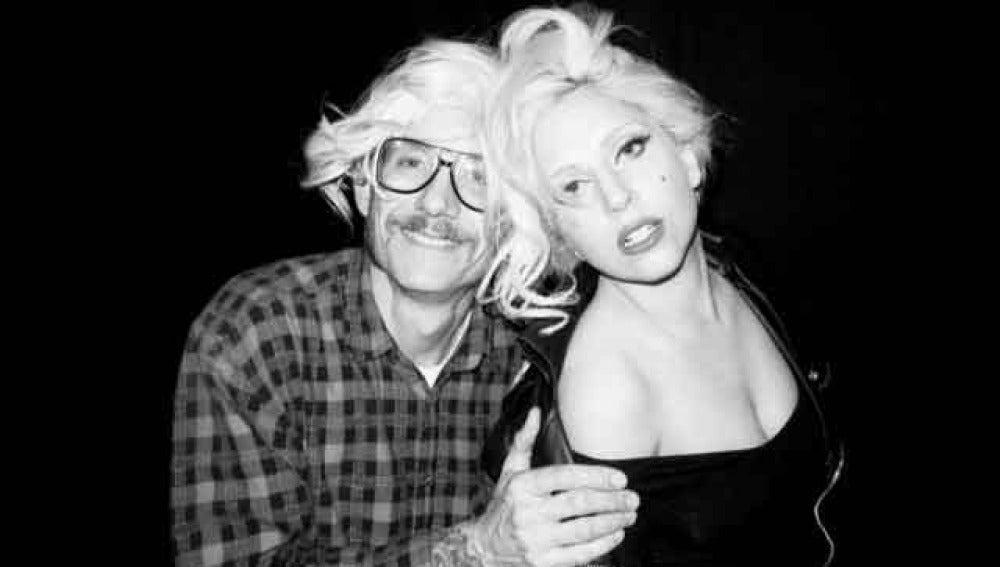 Divertida imagen de Gaga y Terry