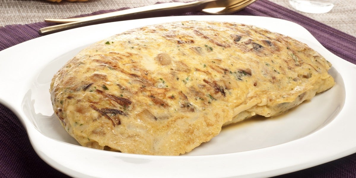 Tortilla de champiñones y bacalao