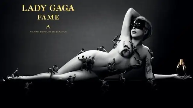 Lady Gaga posa en su nueva campaña para promocionar su primera fragancia