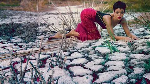 Como una auténtica 'gata salvaje' en este paraje de ensueño Como una auténtica 'gata salvaje' en este paraje de ensueño