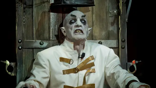 manicomio, El circo de los horrores