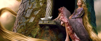 Taylor Swift convertida en la princesa Rapunzel por Annie Leibovitz 