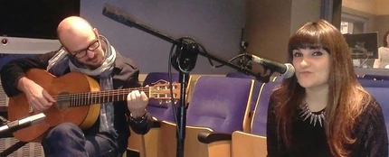 Rozalén, junto a su guitarrista Ismael Rozalén, junto a su guitarrista Ismael