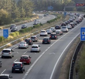 Imagen de archivo de una autopista Imagen de archivo de una autopista