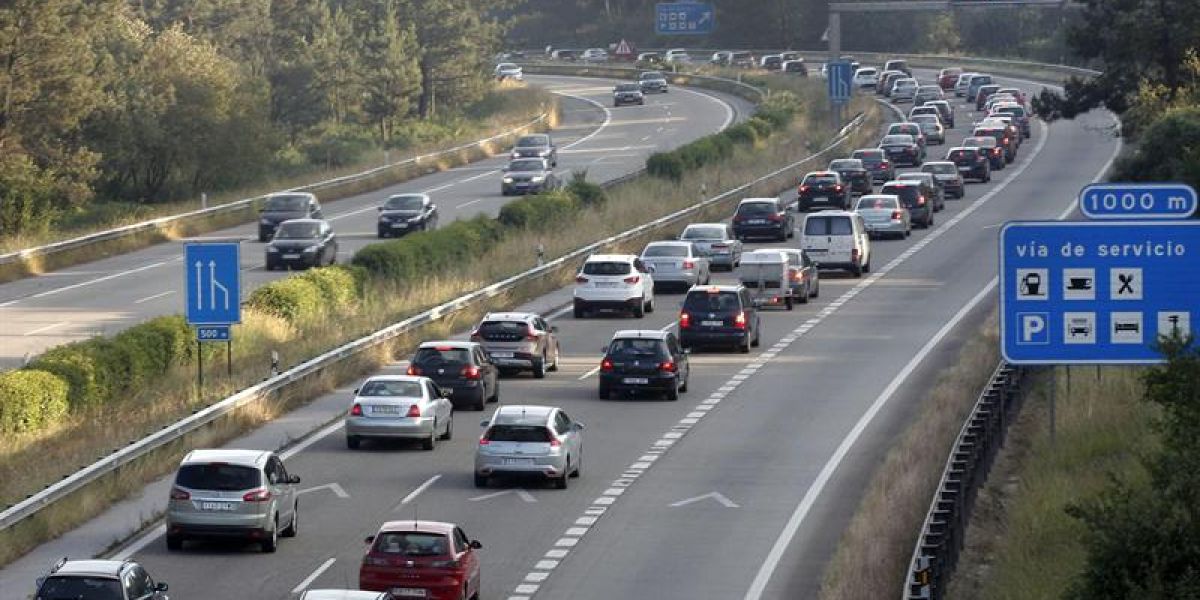 Imagen de archivo de una autopista