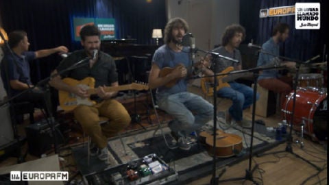 Izal actuaci&oacute;n dos