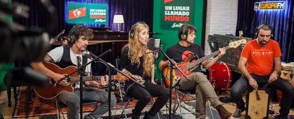 Garaje Jack interpreta 'Quiero un día perfecto' en ULLM Garaje Jack interpreta 'Quiero un día perfecto' en ULLM