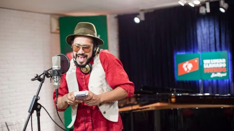 Meneo en directo en Un lugar llamado mundo