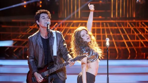Angy y Julio Iglesias Jr. imitan a Shakira y Alejandro Sanz en ' Tu cara me suena' Angy y Julio Iglesias Jr. imitan a Shakira y Alejandro Sanz en ' Tu cara me suena'