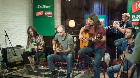 Los Coronas actuando