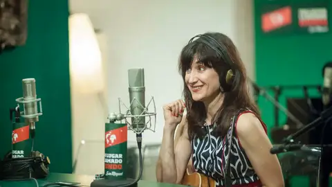 Luthea Salom invitada de Un lugar llamado mundo Luthea Salom invitada de Un lugar llamado mundo