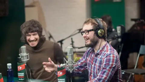 Mucho en la entrevista de 'Un Lugar Llamado Mundo' Mucho en la entrevista de 'Un Lugar Llamado Mundo'