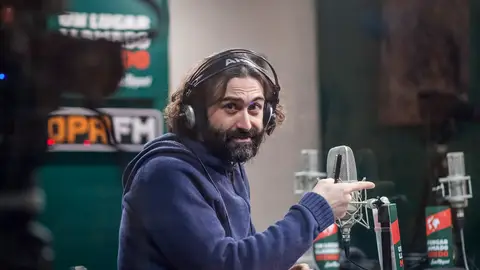 Javier Limón, presentando Un lugar llamado mundo Javier Limón, presentando Un lugar llamado mundo