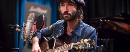 Leiva canta Terriblemente Cruel