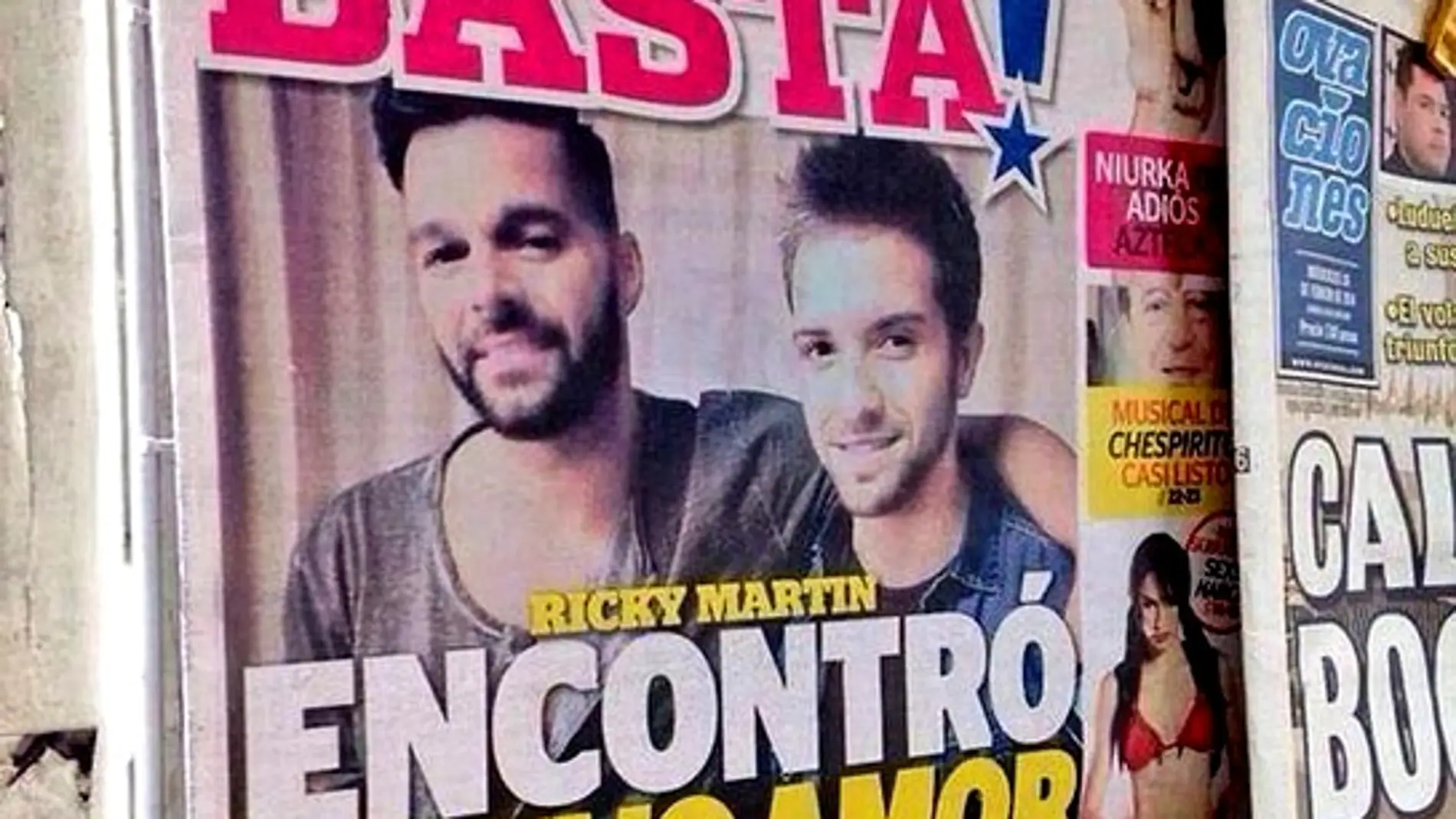 Ricky Martin y Pablo Alborán portada del periódico Mexicano 'Basta'