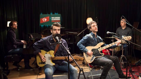 Anaut canta When your days grow long