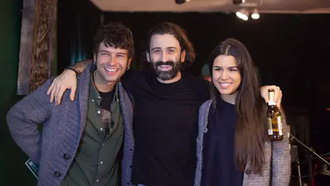 Javier Limón con Marc Parejo y Claudia Longarte Javier Limón con Marc Parejo y Claudia Longarte