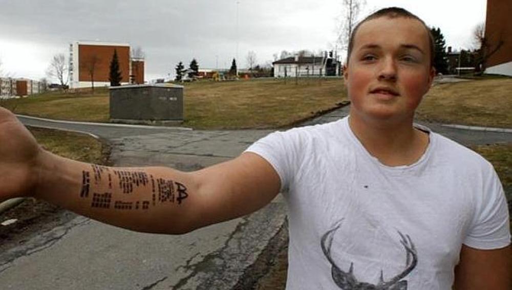 Stian Ytterdahl y su tatuaje
