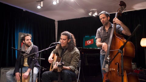 Mr. Kilombo interpreta Al norte