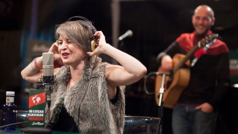 Amy Jo Doherty actuando en Un Lugar Llamado Mundo