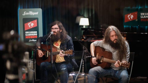 Arizona Baby canta It's called work